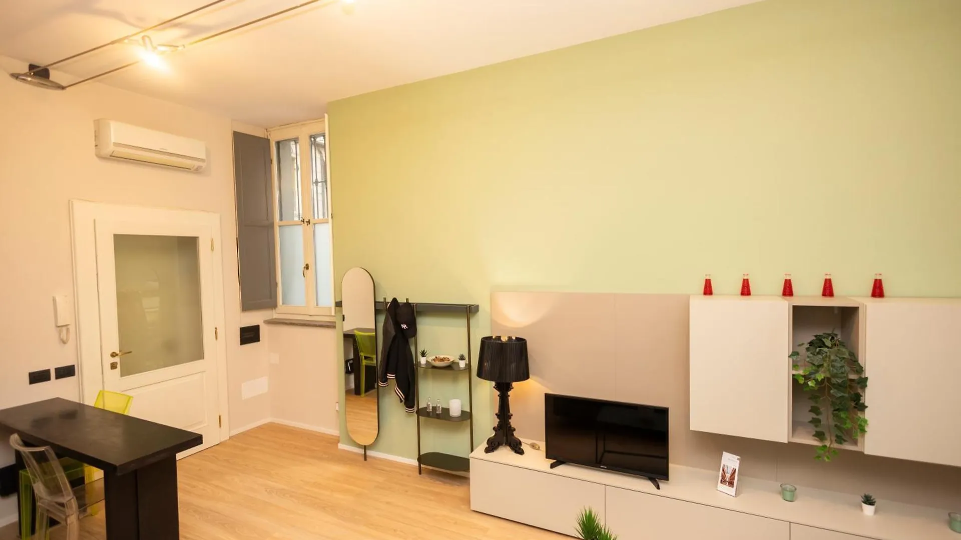Arco Della Pace Urban Suite 밀라노 0*,